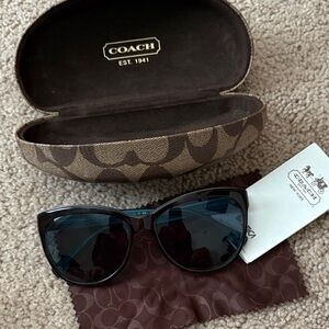Coach H055 Samantha tortoiseshell Cat-Eye Sunglasses never worn